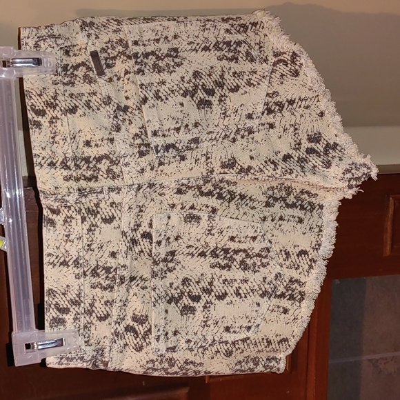 Kancan shorts - Picture 2 of 2